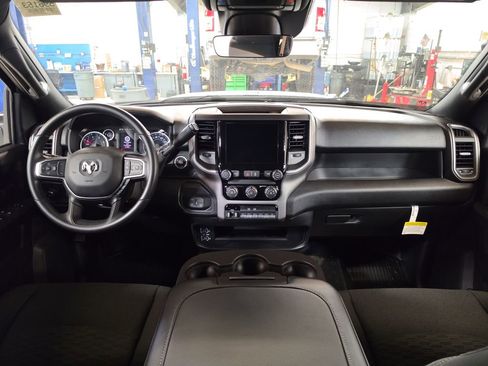 New 2026 RAM 3500 4x4 Crew Cab DRW image 17