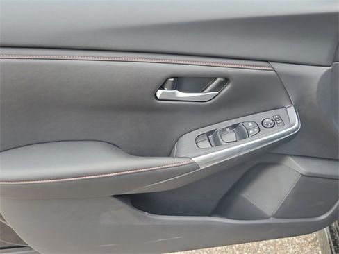 New 2025 Nissan Sentra SR w/ Midnight Edition image 16