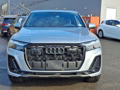 Certified 2025 Audi Q7 2.0T Premium w/ Convenience Plus Package image 29