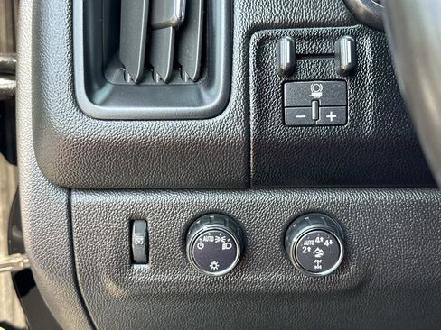 Used 2018 Chevrolet Colorado ZR2 image 32