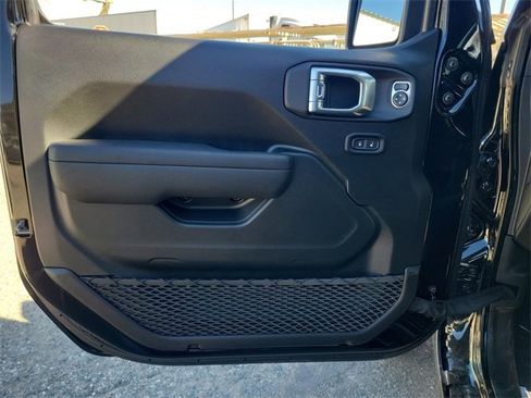 New 2026 Jeep Gladiator Sport image 15