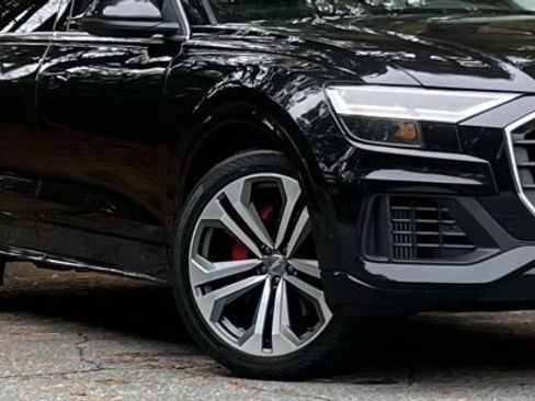 Used 2019 Audi Q8 Premium Plus w/ Premium Plus image 11