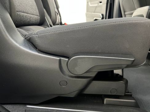 Used 2025 GMC Acadia Elevation image 21