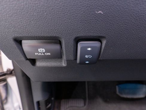 Used 2024 Ford F250 Platinum AWD/4WD image 42