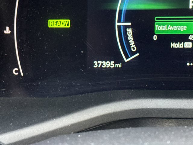 Used 2025 Toyota Camry SE FWD image 19