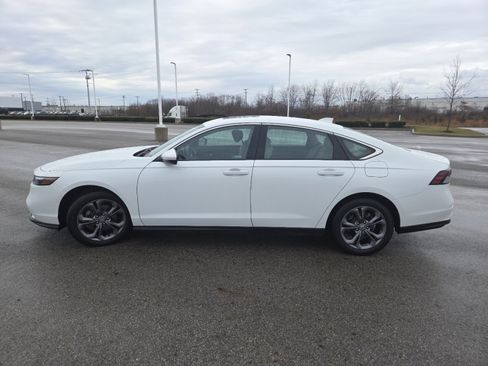 Used 2023 Honda Accord EX image 15