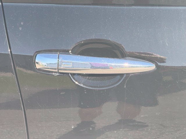 Used 2025 Nissan Altima 2.5 SV FWD image 14