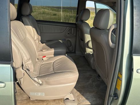 Used 2008 Toyota Sienna XLE Limited image 15