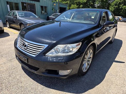 Used 2011 Lexus LS 460 AWD w/ Luxury Value Edition image 4