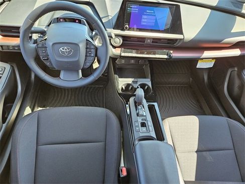 New 2026 Toyota Prius SE image 7