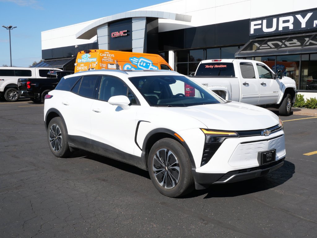 Used 2024 Chevrolet Blazer EV LT AWD/4WD image 3