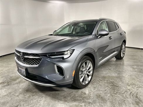 Certified 2022 Buick Envision Avenir w/ Technology Package II image 4