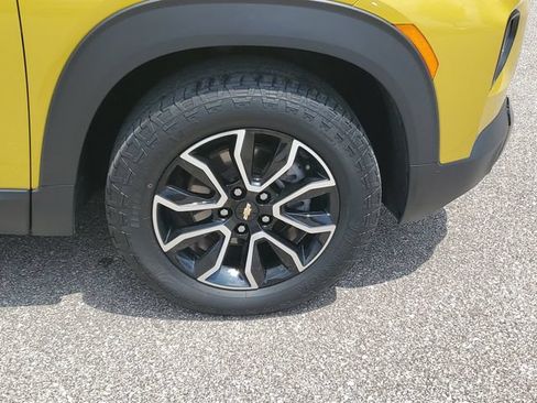 Used 2023 Chevrolet TrailBlazer ACTIV w/ Sun and Liftgate Package AWD/4WD image 6