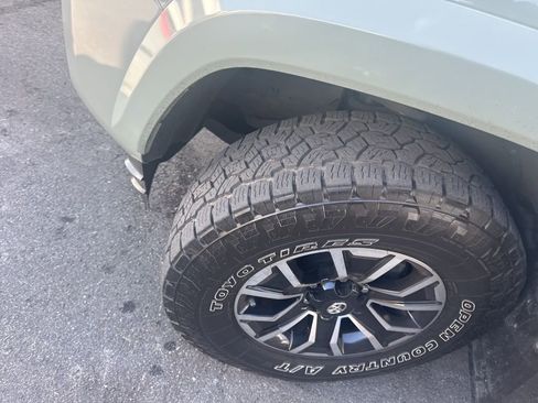 Used 2022 Toyota Tacoma TRD Sport image 7