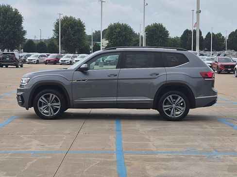 Used 2020 Volkswagen Atlas SE w/ Panoramic Sunroof Package AWD/4WD image 9