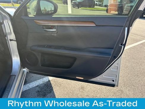 Used 2013 Lexus ES 300h w/ Luxury Pkg FWD image 19
