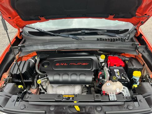 Used 2019 Jeep Renegade Sport image 27