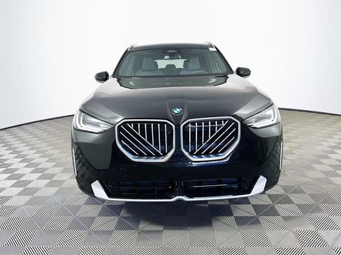 Used 2025 BMW X3 xDrive30i w/ Premium Package image 3