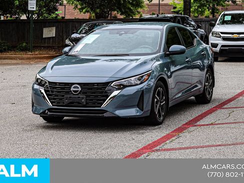 Used 2025 Nissan Sentra SV FWD image 4