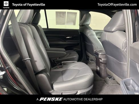 Certified 2025 Toyota Grand Highlander AWD Hybrid image 9