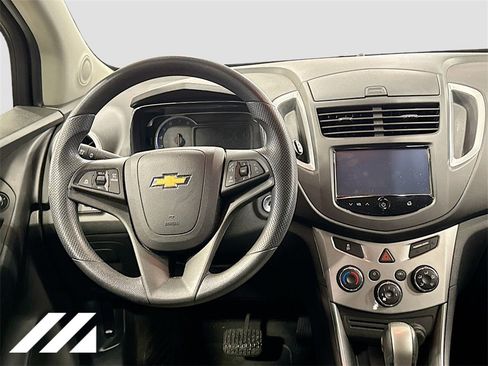 Used 2015 Chevrolet Trax LT image 22