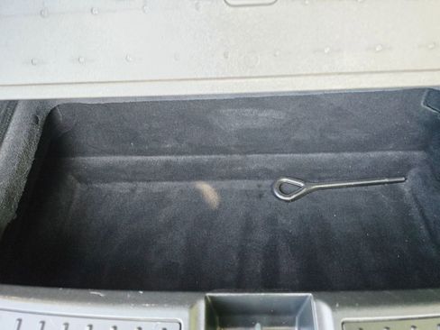 Used 2018 Tesla Model S 75D image 37