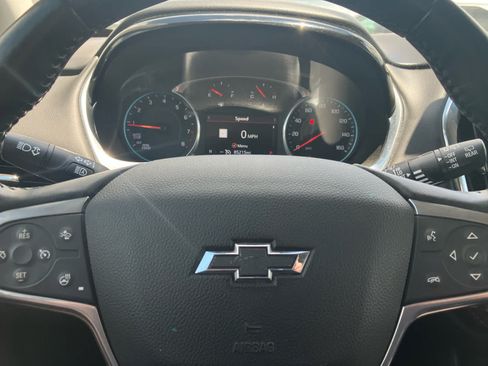 Used 2021 Chevrolet Traverse RS AWD/4WD image 14