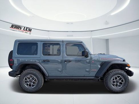 New 2026 Jeep Wrangler Unlimited Rubicon AWD/4WD image 2