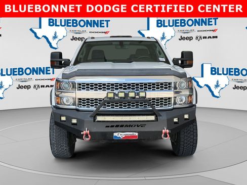 Used 2019 Chevrolet Silverado 2500 W/T w/ WT Convenience Package AWD/4WD image 2