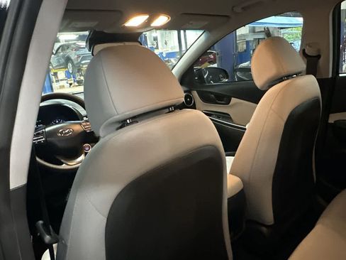 Used 2023 Hyundai Kona SEL FWD image 23