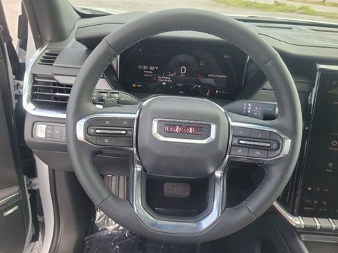 New 2026 GMC Acadia Elevation FWD image 18