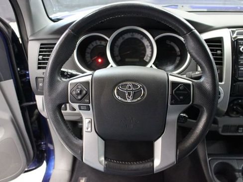 Used 2015 Toyota Tacoma 4x4 Double Cab w/ TRD Sport Package image 12