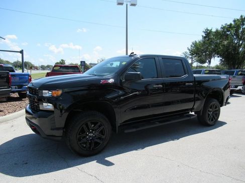 Used 2022 Chevrolet Silverado 1500 Custom Trail Boss w/ Safety Confidence Package AWD/4WD image 4