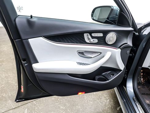 Certified 2021 Mercedes-Benz E 450 4MATIC Sedan image 22