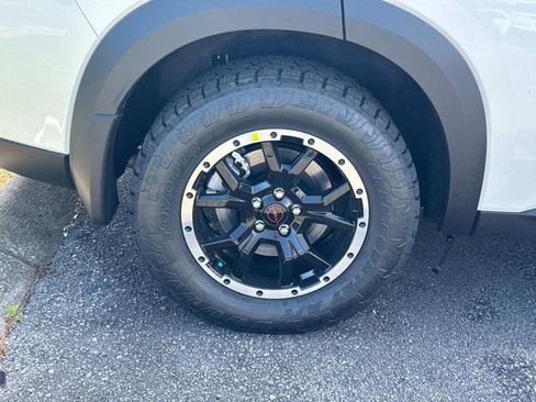 New 2026 Nissan Pathfinder Rock Creek AWD/4WD image 11