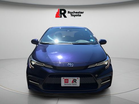 Used 2020 Toyota Corolla SE w/ Carpet Mat Package (TMS) FWD image 2