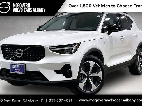 Certified 2023 Volvo XC40 B5 Plus w/ Protection Package Premier AWD/4WD image 1