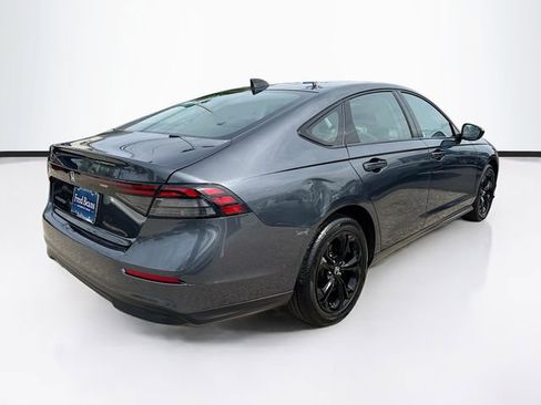 Certified 2025 Honda Accord SE image 7