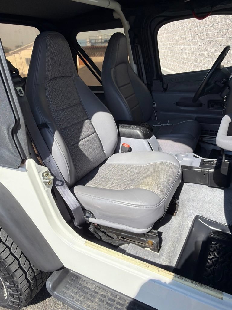 Used 1997 Jeep Wrangler SE AWD/4WD image 28