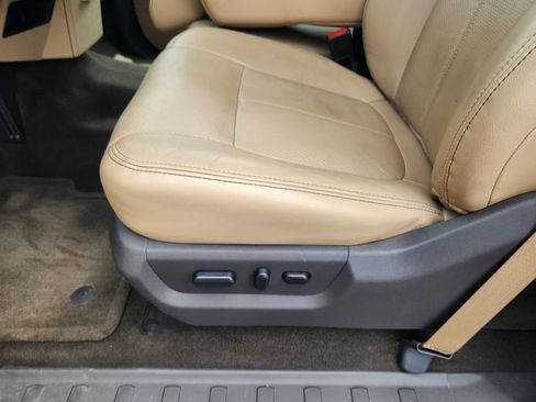 Used 2016 Ford F250 Lariat w/ Chrome Package AWD/4WD image 29