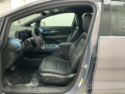 New 2026 Chevrolet Equinox EV LT image 8