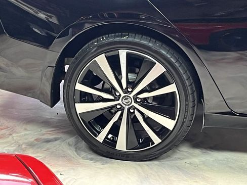 Used 2019 Nissan Altima 2.5 SR FWD image 27