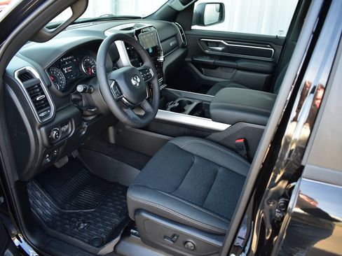 New 2026 RAM 1500 Big Horn AWD/4WD image 19