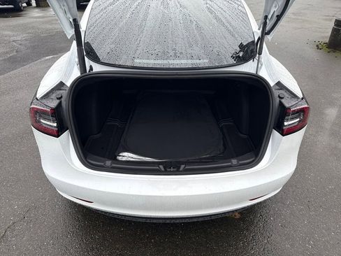 Used 2023 Tesla Model 3 Standard Range image 13