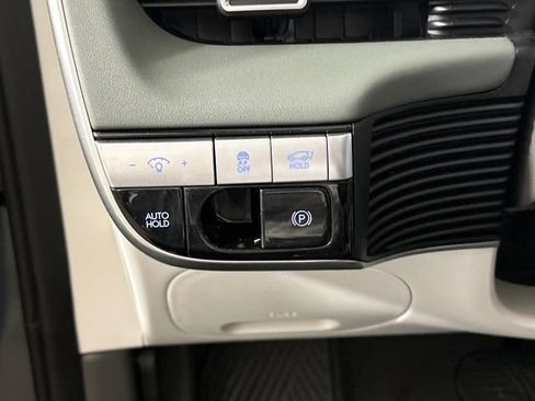 Used 2024 Hyundai Ioniq 5 Limited image 19