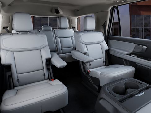 New 2027 Ford Expedition Platinum AWD/4WD image 11