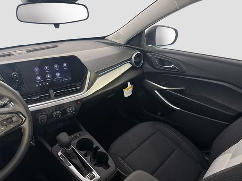 New 2026 Chevrolet Trax LS FWD image 23