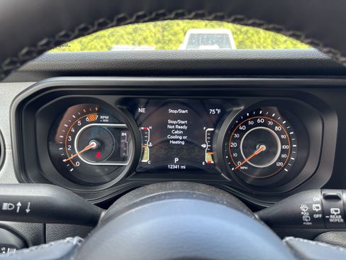 Used 2026 Jeep Wrangler Unlimited Sport AWD/4WD image 21