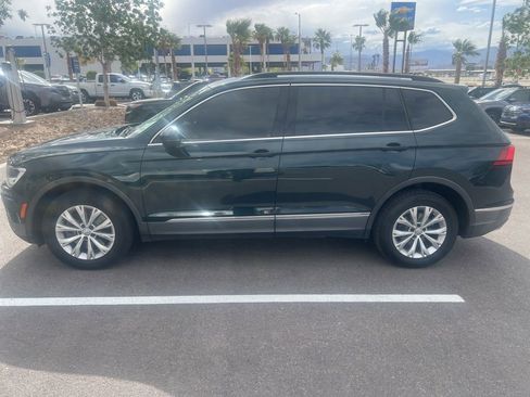 Used 2018 Volkswagen Tiguan SE FWD image 7