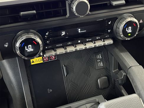 New 2025 Toyota Tacoma Trailhunter image 17